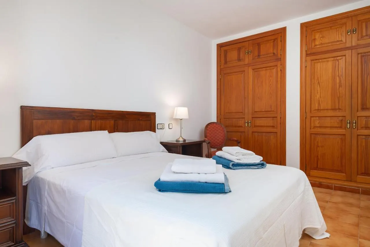 New! Villa Can Pere For 10 People With Pool And Panoramic Views Es Capdella